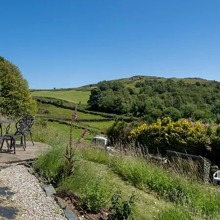 Beautiful Detached Hot Tub Sauna - Pass The Keys