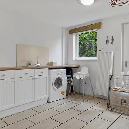 Beautiful Detached Hot Tub Sauna - Pass The Keys Semesterbostad Lakeside